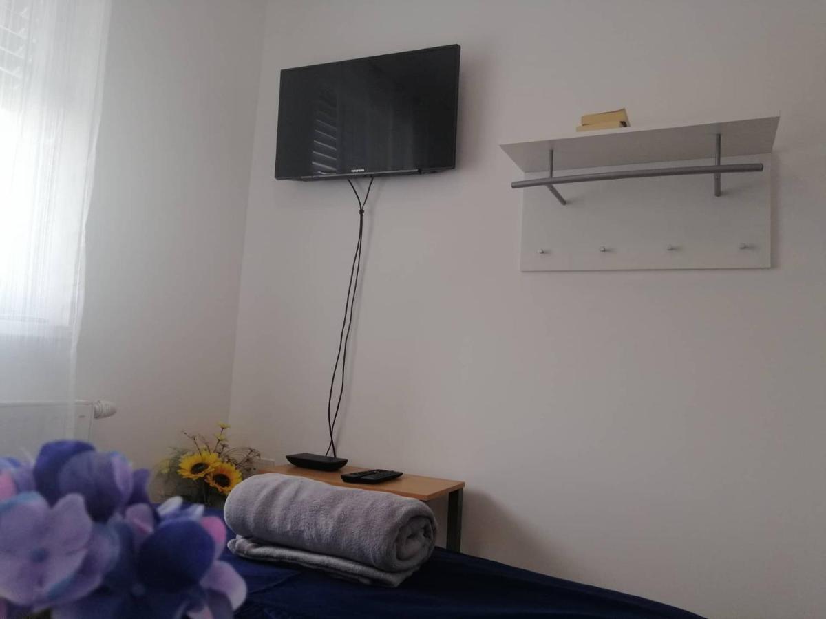 Апартаменты Apartman Natali*** Вараждин Экстерьер фото